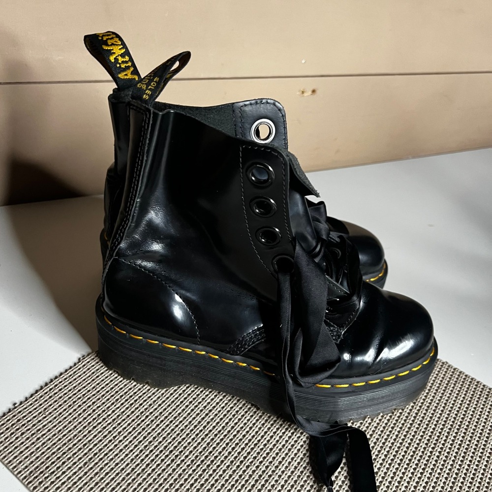 Dr. Martens Molly Black Buttero Leather Platform Ribbon‎ Lace Boots US 8 AW004